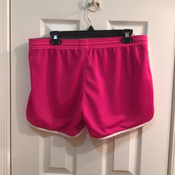 ⚡️FINAL PRICE⚡️ Champion Pink Shorts - Picture 5 of 8